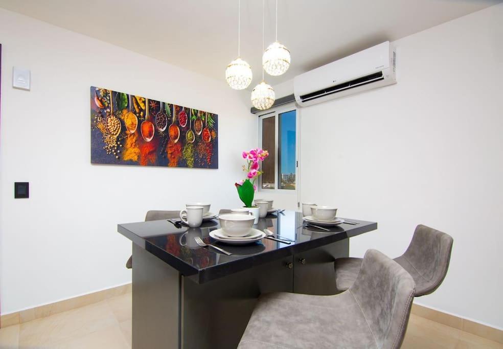 Vacay Condo Walk To The Beach Restaurants & Clubs Cabo San Lucas Extérieur photo